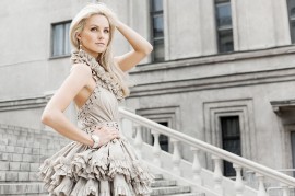 photodune-3929065-young-woman-walking-m